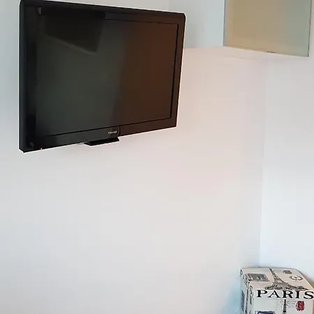 Studio Port Soleil 아파트 아그